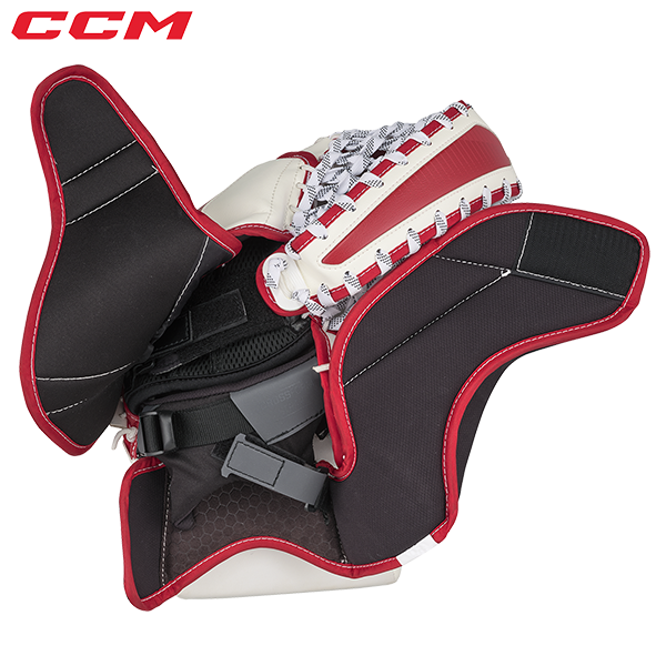 CCM Extreme Flex E7.5 Senior Goalie Catch Glove