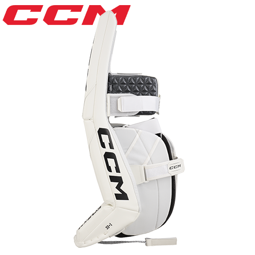 CCM Extreme Flex E6.9 Intermediate Goalie Pads