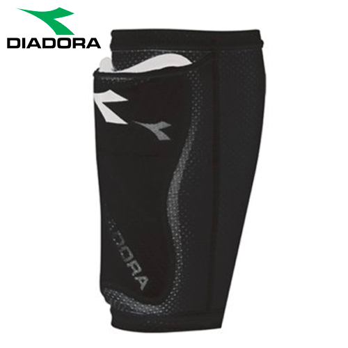 Diadora Shin Sleeve With Pocket